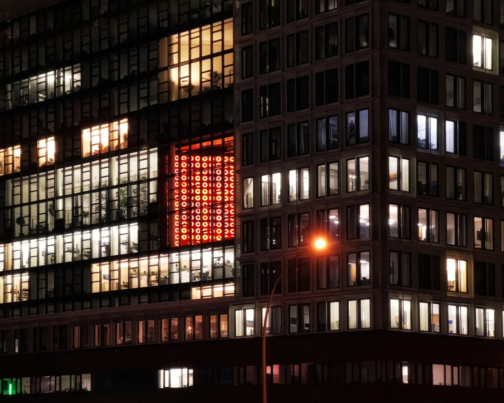 Bâtiment tertiaire d'entreprise concerné par le décret tertiaire et les CEE